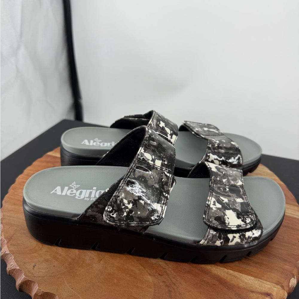 Alegria Rubie slide sandals Collage‎ Greys print sz 39 US 9